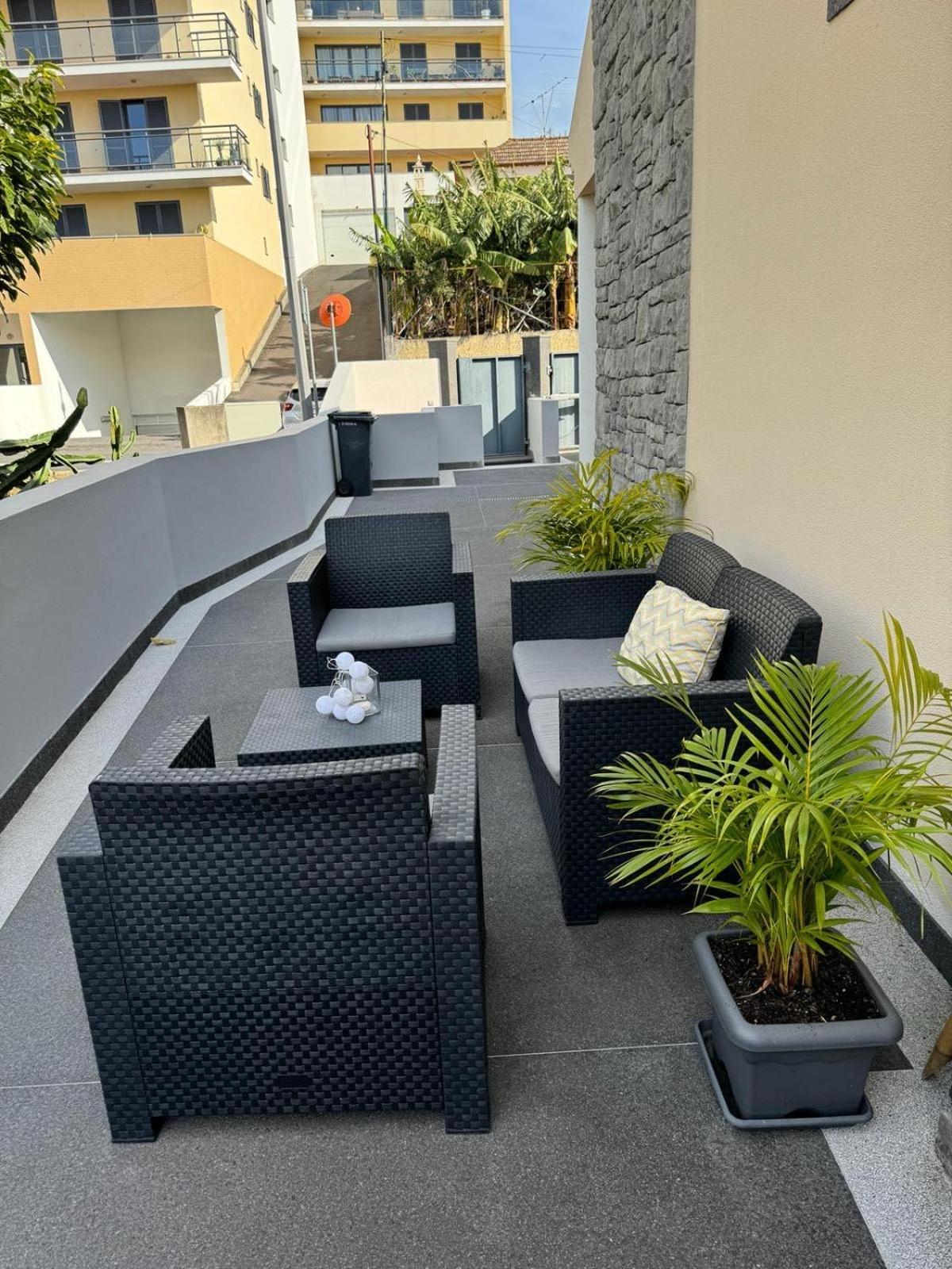 Alforra Residence 1-T2-Centro-Praias-Levadas Камара-де-Лобуш Екстер'єр фото